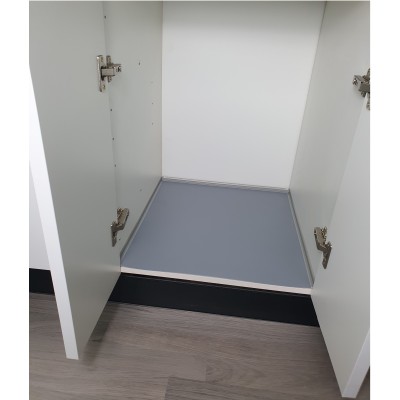 Protector bajo de fregadero, varias medidas de ancho, color gris material PVC- lamina de 1mm, goma lateral protectora Protector bajo de fregadero, varias medidas de ancho, color gris material PVC- lamina de 1mm, goma lateral protectora