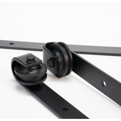 Kit herrajes puerta CORREDERA, herraje puerta GRANERO guía de 2m o 3m y accesorios corredera en color negro y blanco Kit herrajes puerta CORREDERA, herraje puerta GRANERO guía de 2m o 3m y accesorios corredera en color negro y blanco