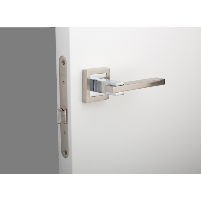 Manivela maneta puerta MONACO cuadradillo 8mm con o sin placa ZAMAK