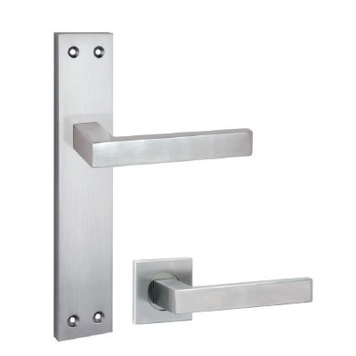 Juego manivelas manetas para puerta con placa o con roseta